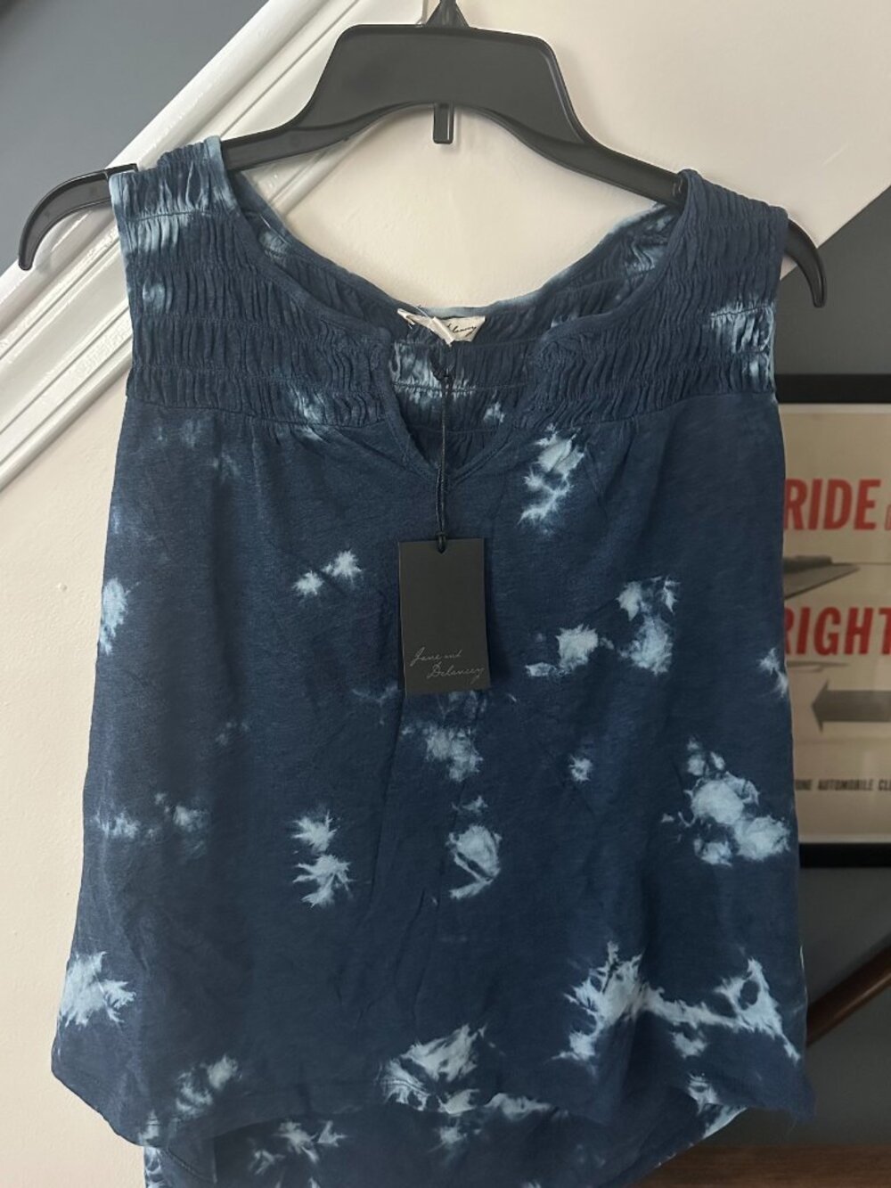 Jane and Delancey Blue Tie‑Dye Sleeveless Top – Size L, NWT